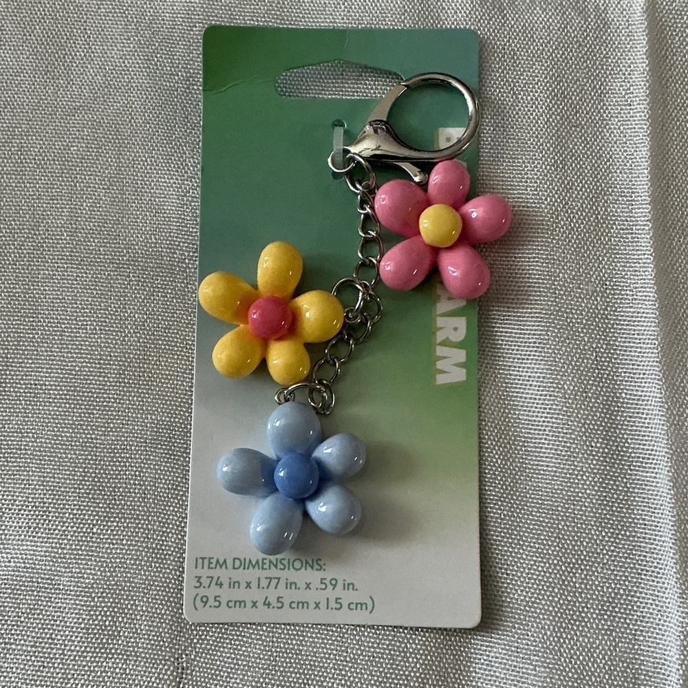 Keychain/Bag Charm Flower 🌺 - Pink, Yellow, Light Blue